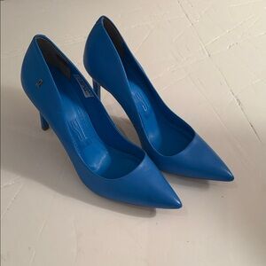 Santa Lolla Sz 8 Elegant Blue Women's Heels 4" heel. NWT. Comes with dust bag.
